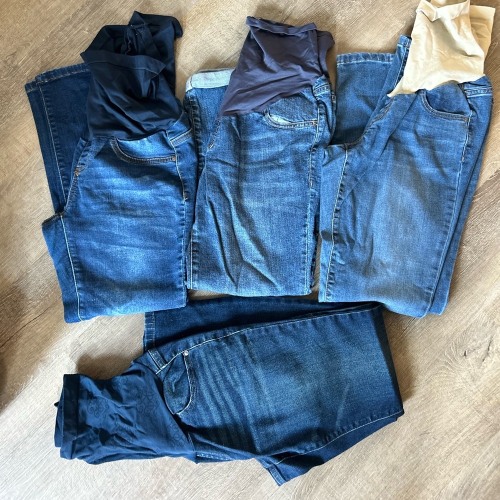 Maternity jeans 4 pack
